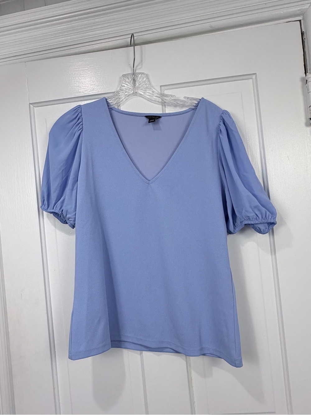 Ann Taylor Lavender V-Neck Puff Sleeve Blouse